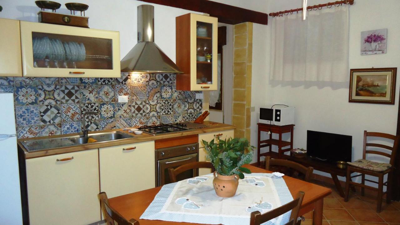 Siciliana Con Piscina 