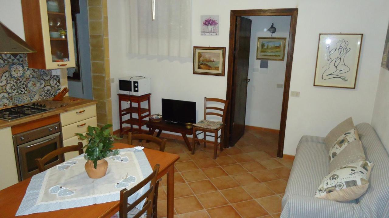 Siciliana Con Piscina 
